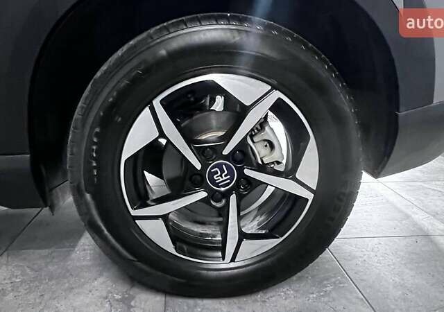 Серый БИД Yuan Up, объемом двигателя 0 л и пробегом 15 тыс. км за 17000 $, фото 15 на Automoto.ua