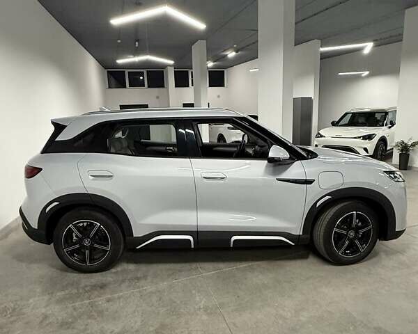 Сірий БІД Yuan Up, об'ємом двигуна 0 л та пробігом 14 тис. км за 20100 $, фото 5 на Automoto.ua