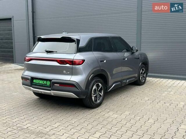 Серый БИД Yuan Up, объемом двигателя 0 л и пробегом 15 тыс. км за 17000 $, фото 3 на Automoto.ua