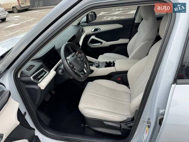 Серый БИД Yuan Up, объемом двигателя 0 л и пробегом 12 тыс. км за 16300 $, фото 7 на Automoto.ua