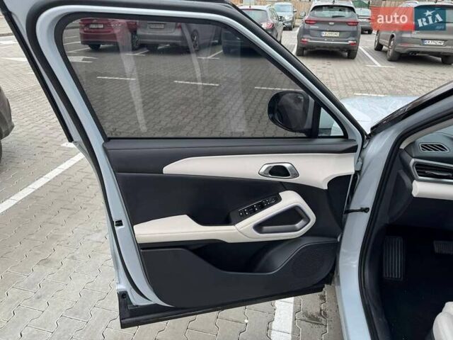 Серый БИД Yuan Up, объемом двигателя 0 л и пробегом 12 тыс. км за 16300 $, фото 8 на Automoto.ua