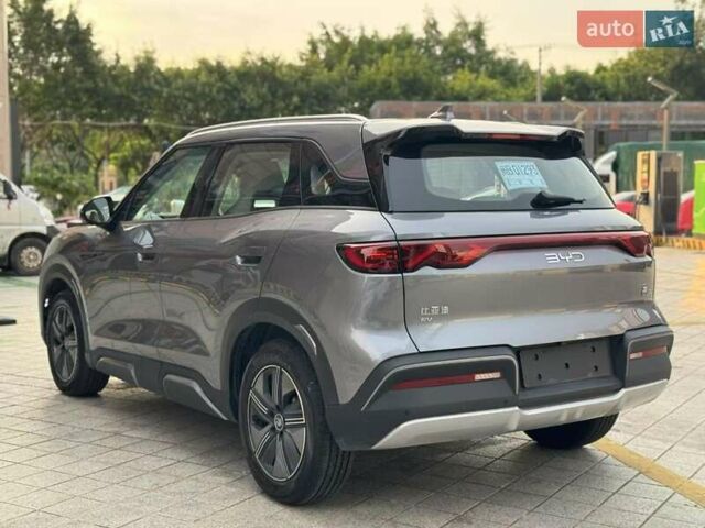 БИД Yuan Up 2024 в Ужгороде на Automoto.ua Серый БИД Yuan Up, объемом двигателя 0 л и пробегом 9 тыс. км за 18499 $, фото 2 на Automoto.ua