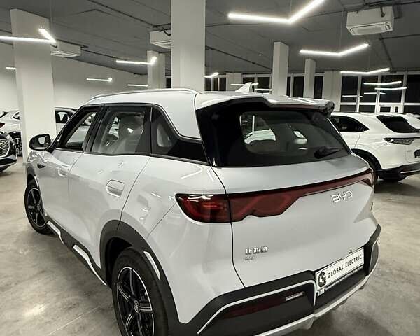 Сірий БІД Yuan Up, об'ємом двигуна 0 л та пробігом 14 тис. км за 20100 $, фото 6 на Automoto.ua