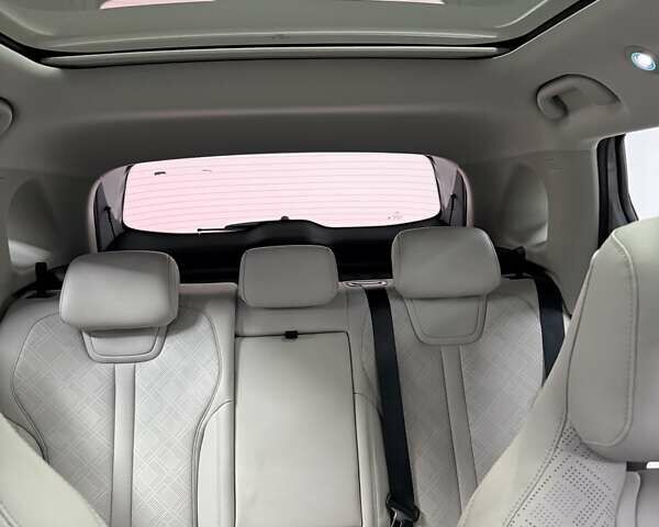 Сірий БІД Yuan Up, об'ємом двигуна 0 л та пробігом 14 тис. км за 20100 $, фото 20 на Automoto.ua