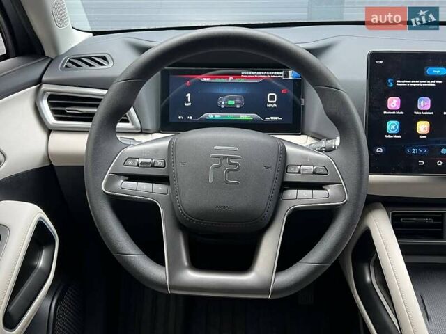 Серый БИД Yuan Up, объемом двигателя 0 л и пробегом 15 тыс. км за 17000 $, фото 15 на Automoto.ua