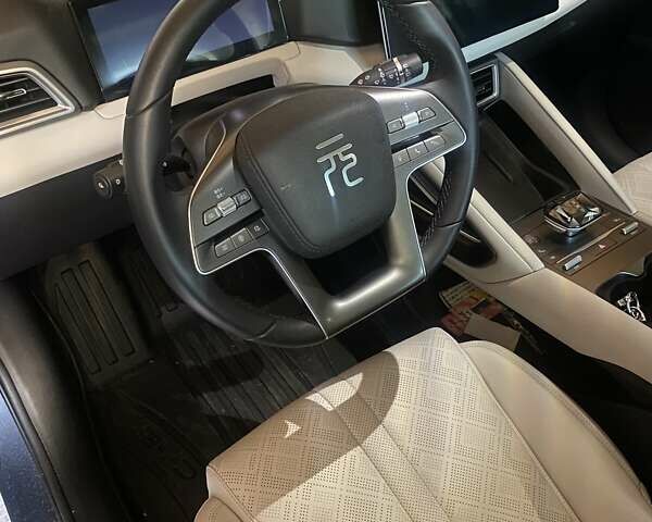 Серый БИД Yuan Up, объемом двигателя 0 л и пробегом 10 тыс. км за 19200 $, фото 22 на Automoto.ua