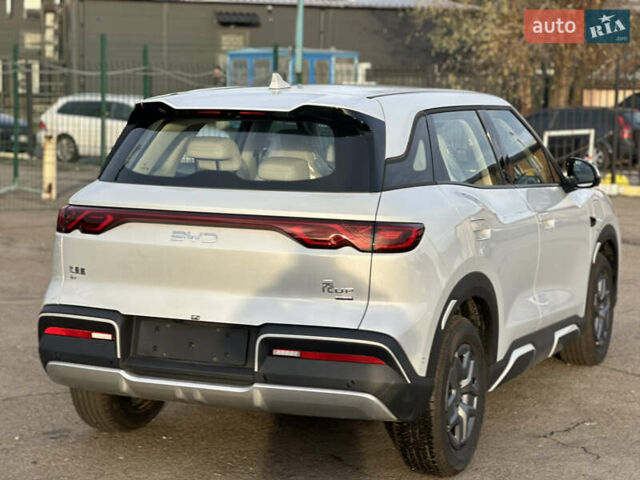 Сірий БІД Yuan Up, об'ємом двигуна 0 л та пробігом 1 тис. км за 19900 $, фото 3 на Automoto.ua