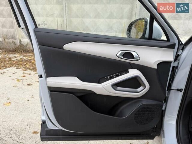 Серый БИД Yuan Up, объемом двигателя 0 л и пробегом 1 тыс. км за 18300 $, фото 12 на Automoto.ua