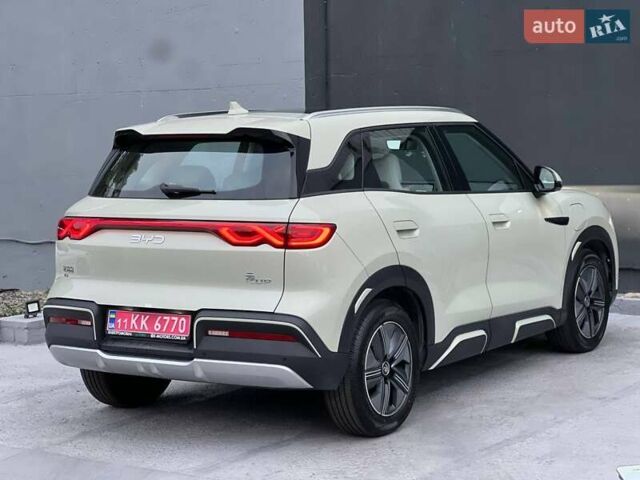 Зелений БІД Yuan Up, об'ємом двигуна 0 л та пробігом 4 тис. км за 17900 $, фото 5 на Automoto.ua