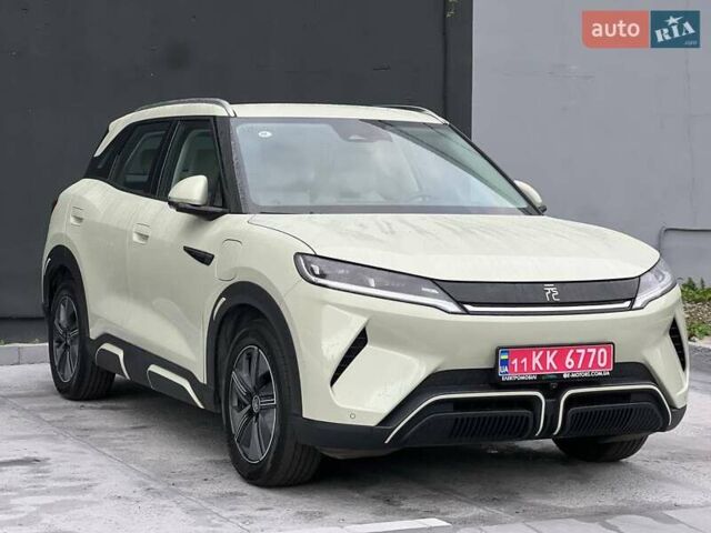 Зелений БІД Yuan Up, об'ємом двигуна 0 л та пробігом 4 тис. км за 17900 $, фото 2 на Automoto.ua