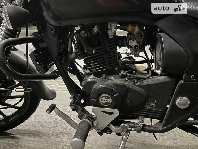 Черный Баджадж Авенгер, объемом двигателя 0.2 л и пробегом 20 тыс. км за 1000 $, фото 2 на Automoto.ua