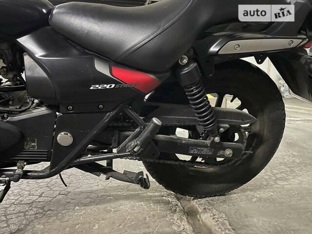 Черный Баджадж Авенгер, объемом двигателя 0.2 л и пробегом 20 тыс. км за 1000 $, фото 3 на Automoto.ua