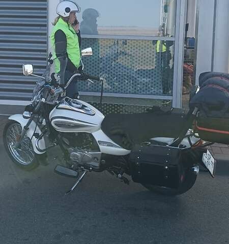 Баджадж Авенгер, объемом двигателя 0.22 л и пробегом 28 тыс. км за 1900 $, фото 3 на Automoto.ua