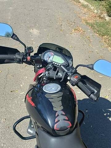 Баджадж Пульсар 2020 у Києві на Automoto.ua Чорний Баджадж Пульсар, об'ємом двигуна 0.18 л та пробігом 17 тис. км за 1340 $, фото 6 на Automoto.ua