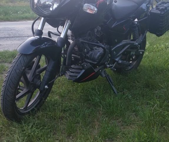 Баджадж Пульсар, об'ємом двигуна 0.18 л та пробігом 0 тис. км за 1500 $, фото 1 на Automoto.ua