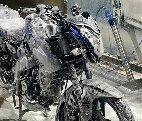 Баджадж Пульсар, объемом двигателя 0.2 л и пробегом 0 тыс. км за 2150 $, фото 3 на Automoto.ua