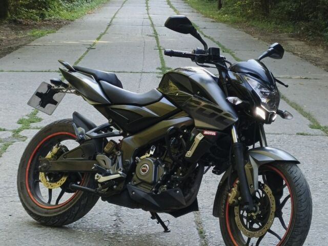 Баджадж Пульсар, объемом двигателя 0.2 л и пробегом 0 тыс. км за 1950 $, фото 1 на Automoto.ua