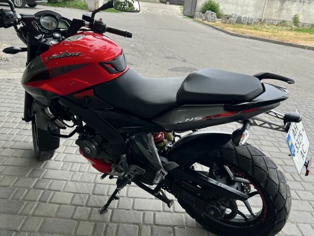 Баджадж Пульсар, об'ємом двигуна 0.2 л та пробігом 0 тис. км за 1031 $, фото 5 на Automoto.ua