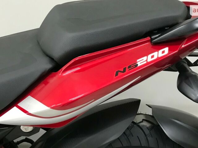 купить новое авто Баджадж Пульсар 2024 года от официального дилера MotoHub Баджадж фото