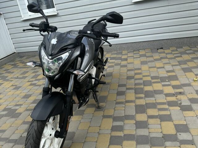 Баджадж Пульсар, объемом двигателя 0.2 л и пробегом 0 тыс. км за 2500 $, фото 2 на Automoto.ua