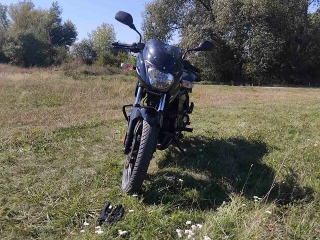 Баджадж Пульсар, об'ємом двигуна 0.18 л та пробігом 0 тис. км за 1450 $, фото 3 на Automoto.ua