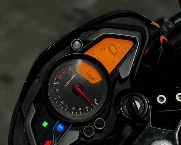 Желтый Баджадж Пульсар, объемом двигателя 0.2 л и пробегом 33 тыс. км за 1500 $, фото 7 на Automoto.ua