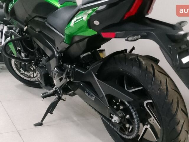 купити нове авто Баджадж Dominar 2024 року від офіційного дилера MotoHub Баджадж фото