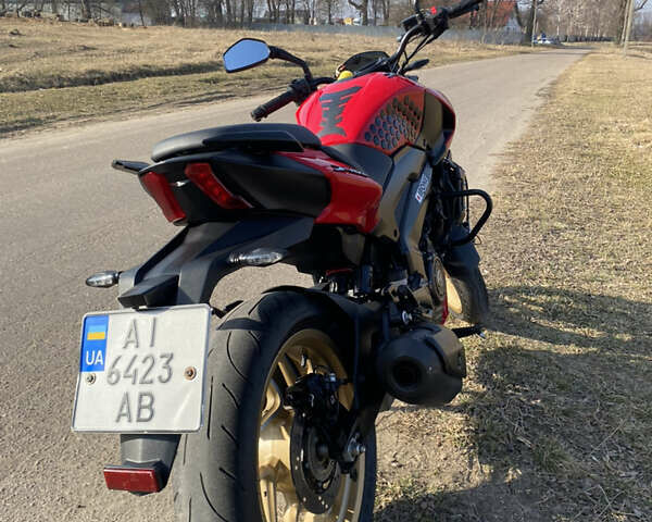 Красный Баджадж Dominar 400, объемом двигателя 0.37 л и пробегом 18 тыс. км за 3000 $, фото 2 на Automoto.ua