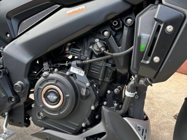 Баджадж Dominar 400, объемом двигателя 0.4 л и пробегом 0 тыс. км за 3600 $, фото 7 на Automoto.ua