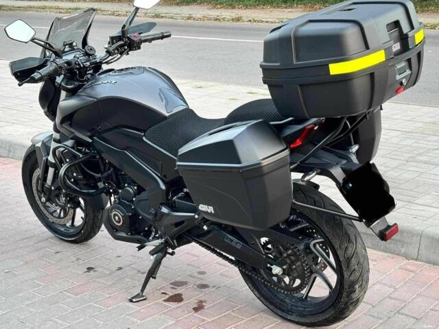 Баджадж Dominar 400, объемом двигателя 0.37 л и пробегом 0 тыс. км за 4100 $, фото 6 на Automoto.ua
