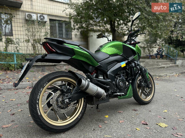 Баджадж Dominar 400 2018 в Киеве на Automoto.ua Зеленый Баджадж Dominar 400, объемом двигателя 0.4 л и пробегом 11 тыс. км за 3400 $, фото 3 на Automoto.ua