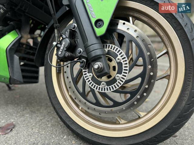 Баджадж Dominar 400 2018 в Киеве на Automoto.ua Зеленый Баджадж Dominar 400, объемом двигателя 0.4 л и пробегом 11 тыс. км за 3400 $, фото 2 на Automoto.ua