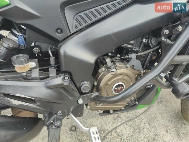 Зелений Баджадж Dominar 400, об'ємом двигуна 0.37 л та пробігом 36 тис. км за 2900 $, фото 4 на Automoto.ua