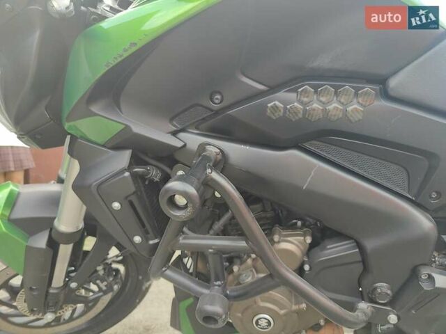 Зелений Баджадж Dominar 400, об'ємом двигуна 0.37 л та пробігом 36 тис. км за 2900 $, фото 1 на Automoto.ua