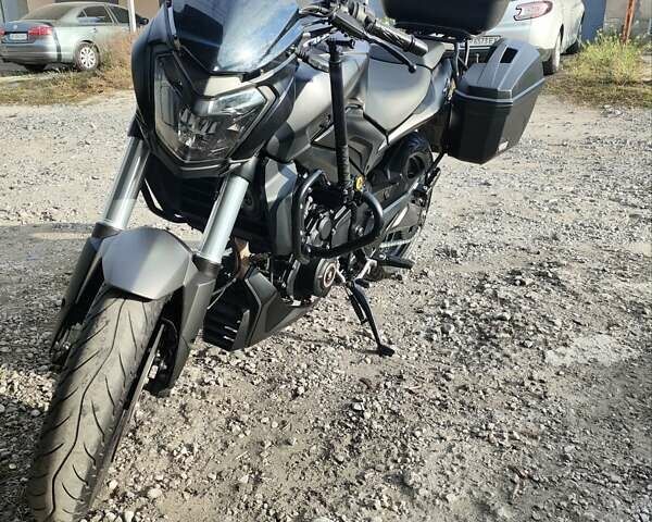 Черный Баджадж Dominar D400, объемом двигателя 0.37 л и пробегом 14 тыс. км за 3600 $, фото 10 на Automoto.ua