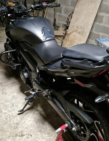 Чорний Баджадж Dominar D400, об'ємом двигуна 0.37 л та пробігом 9 тис. км за 3900 $, фото 5 на Automoto.ua