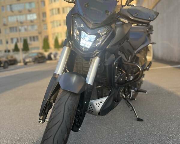 Чорний Баджадж Dominar D400, об'ємом двигуна 0.37 л та пробігом 3 тис. км за 4200 $, фото 3 на Automoto.ua