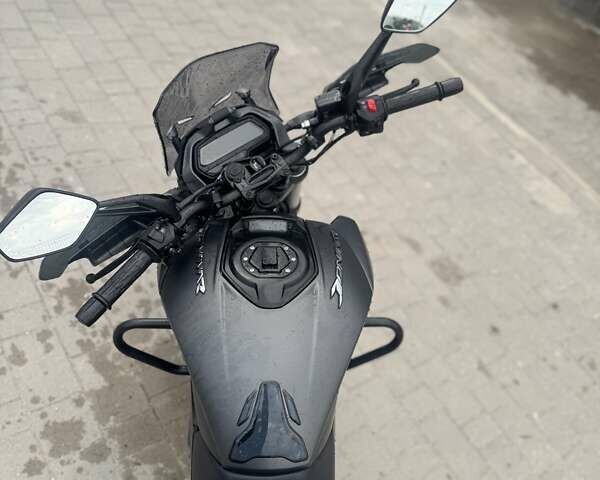 Чорний Баджадж Dominar D400, об'ємом двигуна 0 л та пробігом 6 тис. км за 4000 $, фото 5 на Automoto.ua