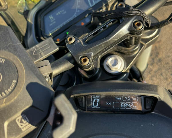 Баджадж Dominar D400 2023 в Дрогобыче на Automoto.ua Черный Баджадж Dominar D400, объемом двигателя 0.37 л и пробегом 6 тыс. км за 3750 $, фото 6 на Automoto.ua
