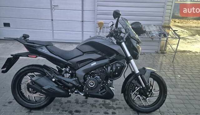 Черный Баджадж Dominar D400, объемом двигателя 0.37 л и пробегом 24 тыс. км за 3300 $, фото 2 на Automoto.ua