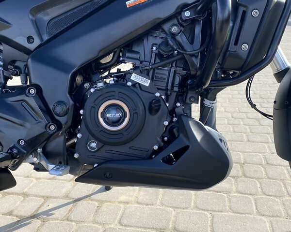 Черный Баджадж Dominar D400, объемом двигателя 0.4 л и пробегом 3 тыс. км за 2999 $, фото 2 на Automoto.ua