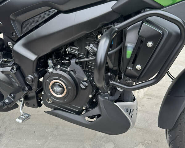 Баджадж Dominar D400 2023 в Запорожье на Automoto.ua Баджадж Dominar D400, объемом двигателя 0.4 л и пробегом 2 тыс. км за 4000 $, фото 7 на Automoto.ua