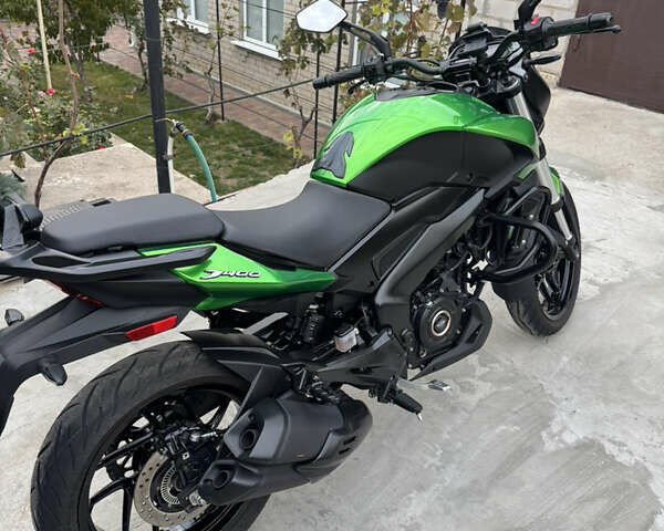 Баджадж Dominar D400 2023 в Запорожье на Automoto.ua Баджадж Dominar D400, объемом двигателя 0.4 л и пробегом 2 тыс. км за 4000 $, фото 3 на Automoto.ua