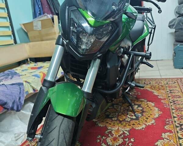 Зеленый Баджадж Dominar D400, объемом двигателя 0.37 л и пробегом 18 тыс. км за 4100 $, фото 2 на Automoto.ua