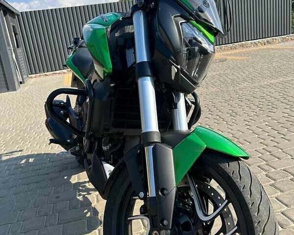 Зелений Баджадж Dominar D400, об'ємом двигуна 0.37 л та пробігом 9 тис. км за 3900 $, фото 1 на Automoto.ua