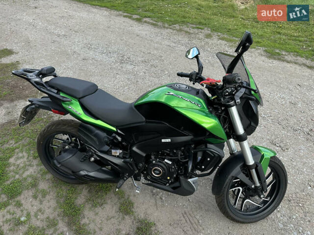 Зелений Баджадж Dominar D400, об'ємом двигуна 0.37 л та пробігом 1 тис. км за 4200 $, фото 1 на Automoto.ua