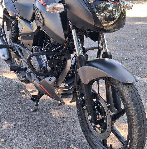 Баджадж Pulsar 180, объемом двигателя 0.18 л и пробегом 0 тыс. км за 1200 $, фото 2 на Automoto.ua