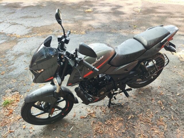 Баджадж Pulsar 180, об'ємом двигуна 0.18 л та пробігом 0 тис. км за 1800 $, фото 3 на Automoto.ua