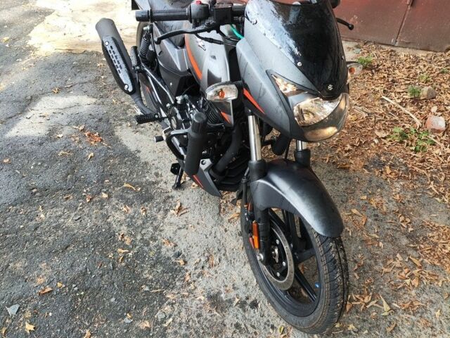 Баджадж Pulsar 180, об'ємом двигуна 0.18 л та пробігом 0 тис. км за 1800 $, фото 1 на Automoto.ua