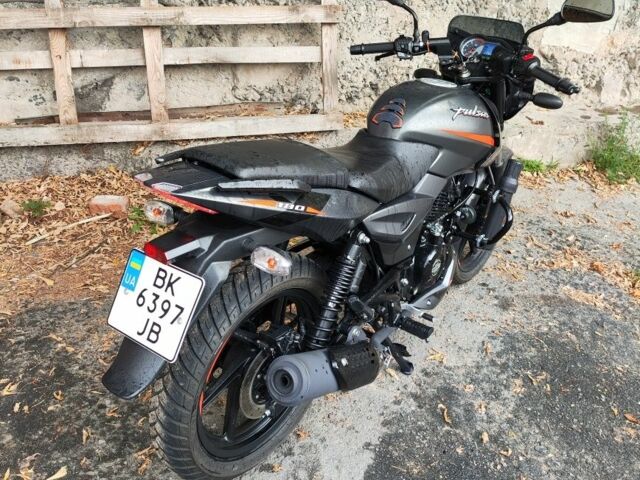 Баджадж Pulsar 180, об'ємом двигуна 0.18 л та пробігом 0 тис. км за 1800 $, фото 4 на Automoto.ua